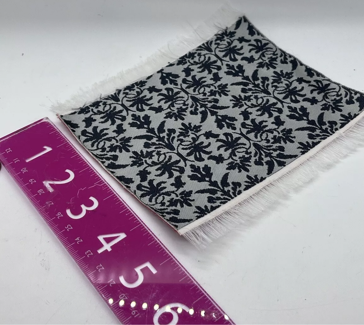 Dolls house rug 6 inch
