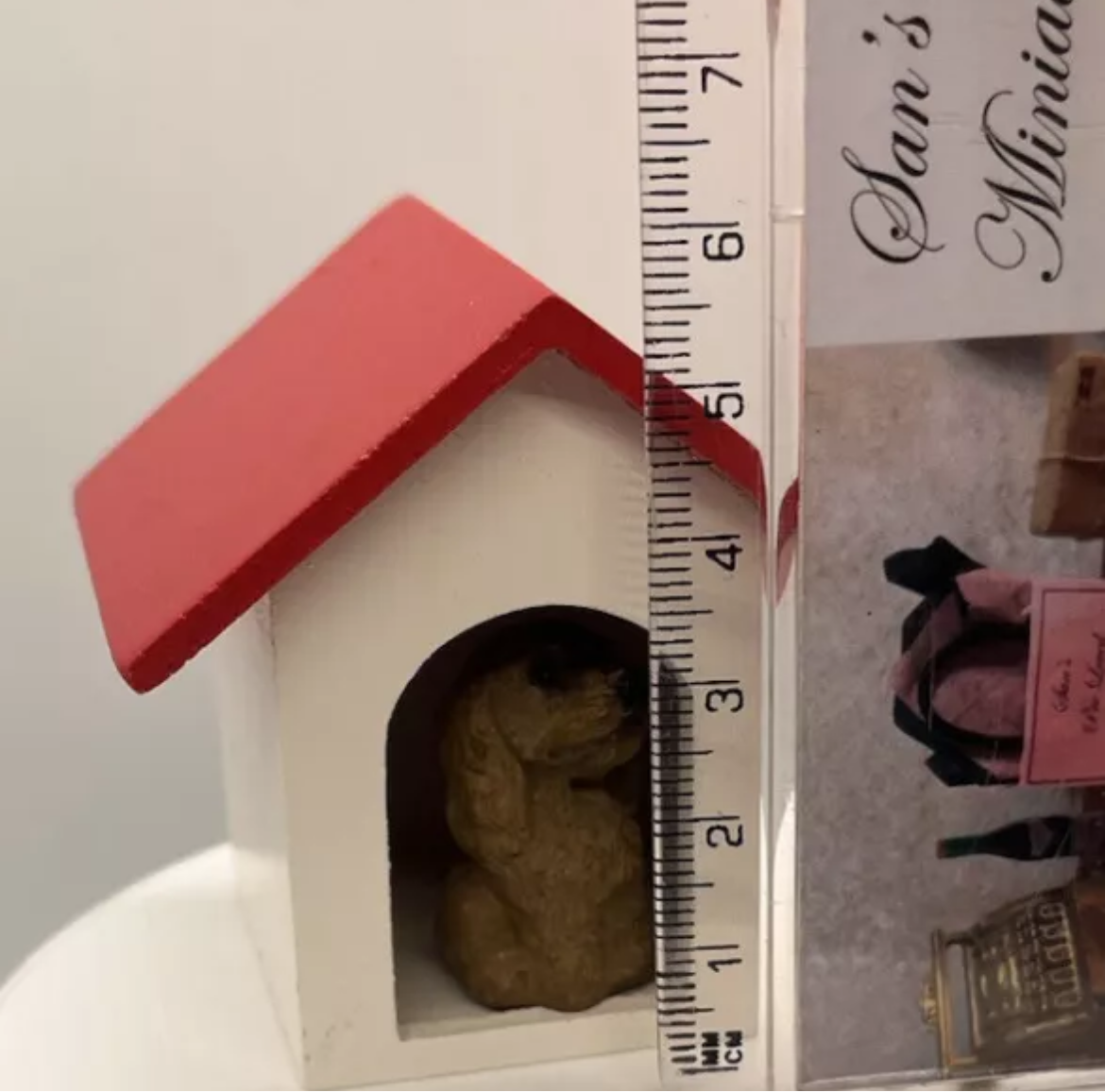 Dolls house dog and kennel