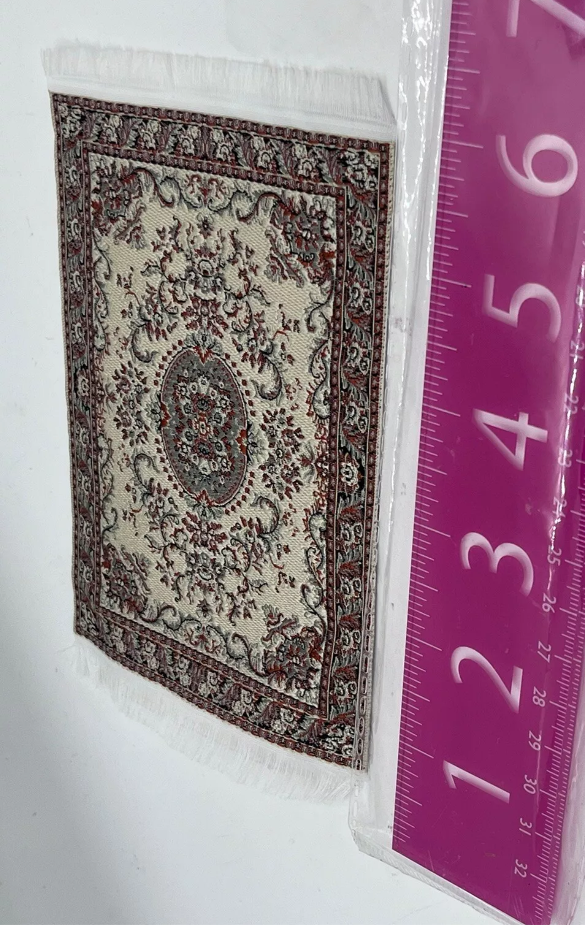 Dolls house rug 6 inch