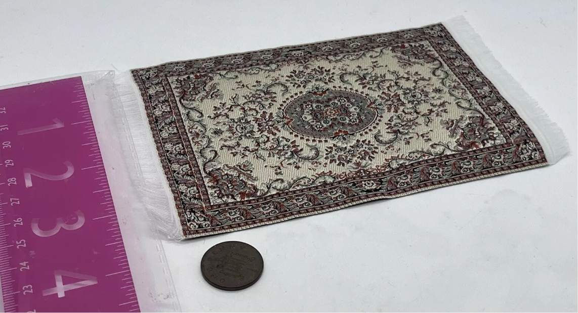 Dolls house rug 6 inch