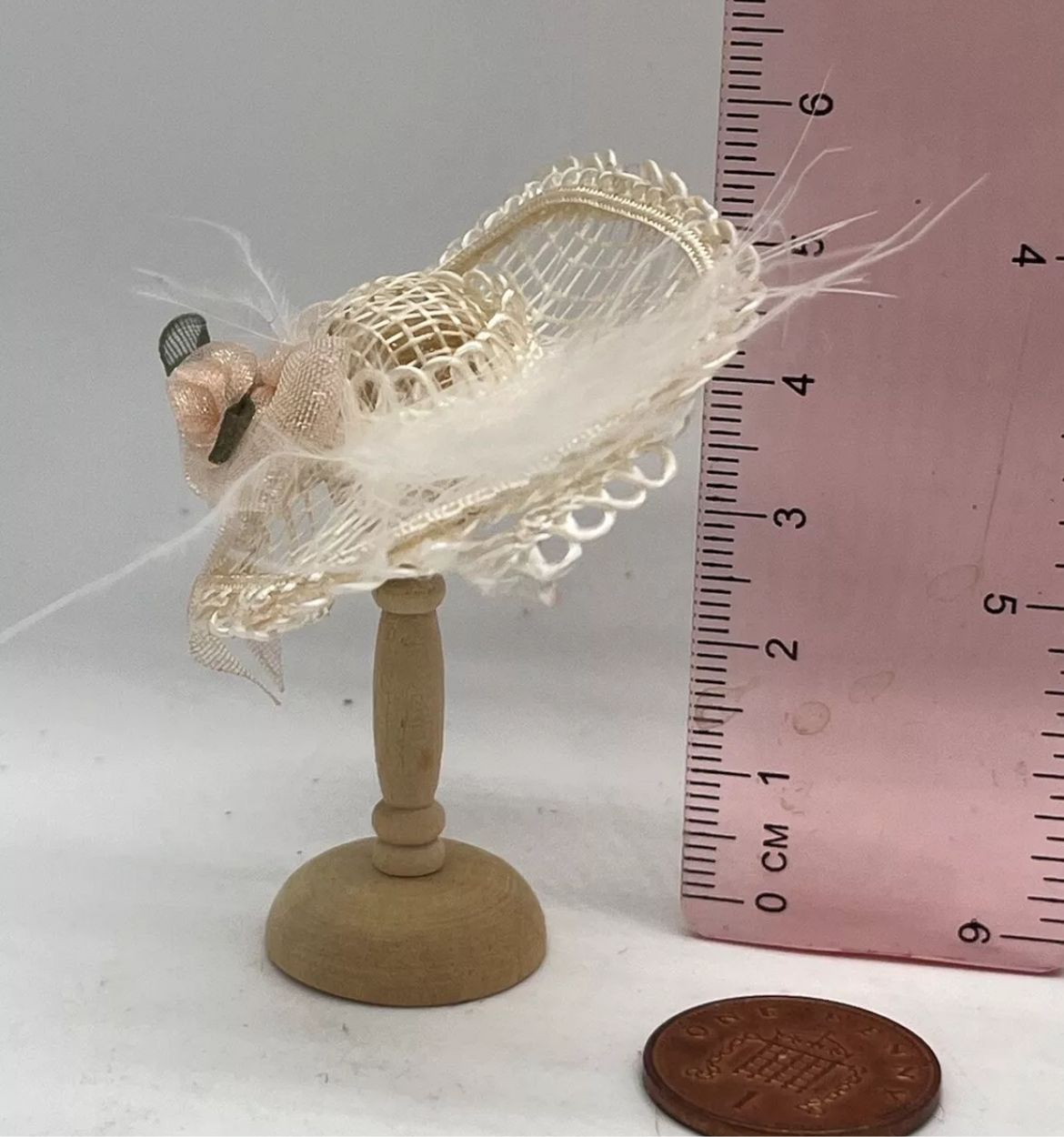Dolls house hat and stand new