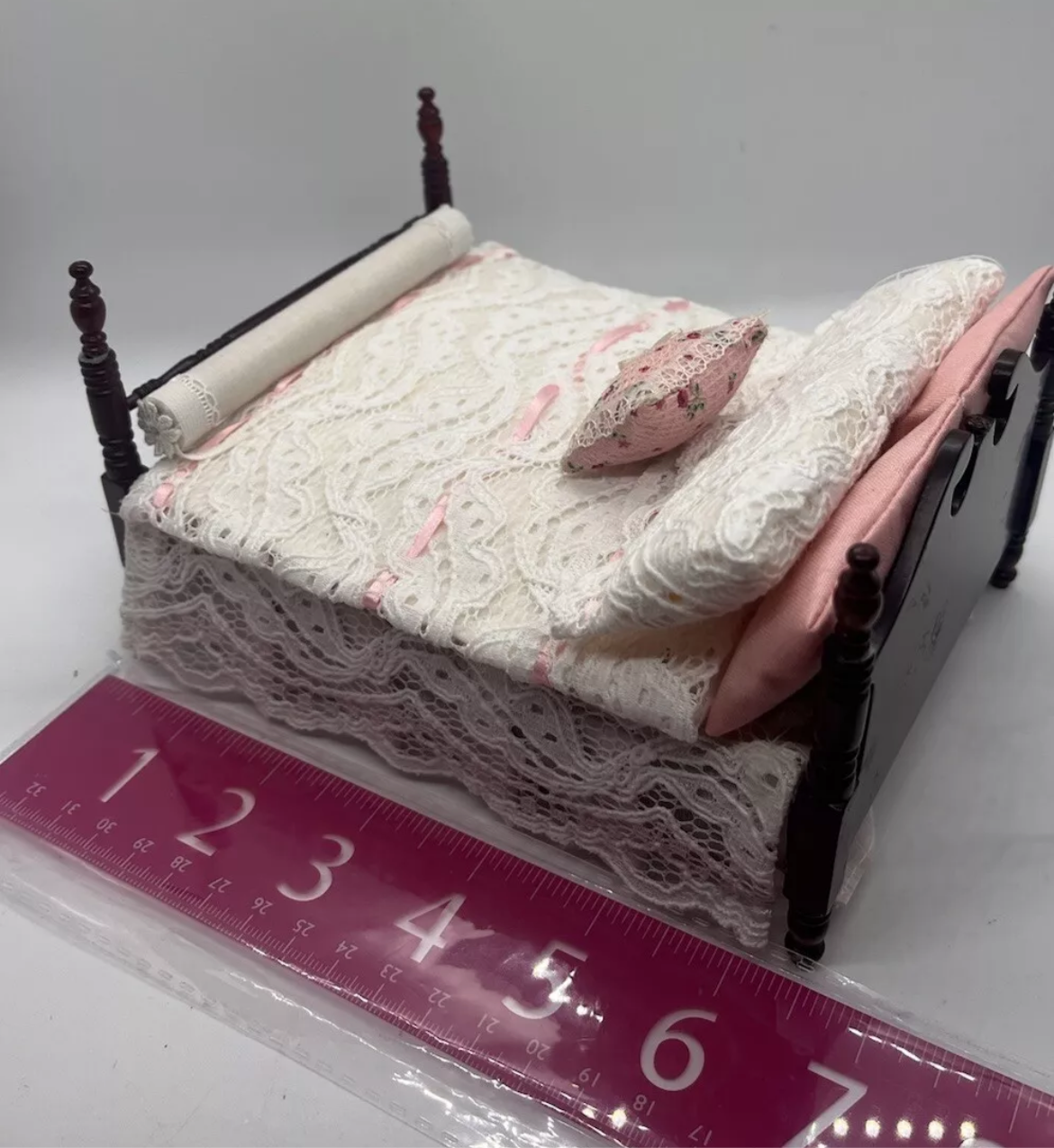 Dolls house double bed and bedding