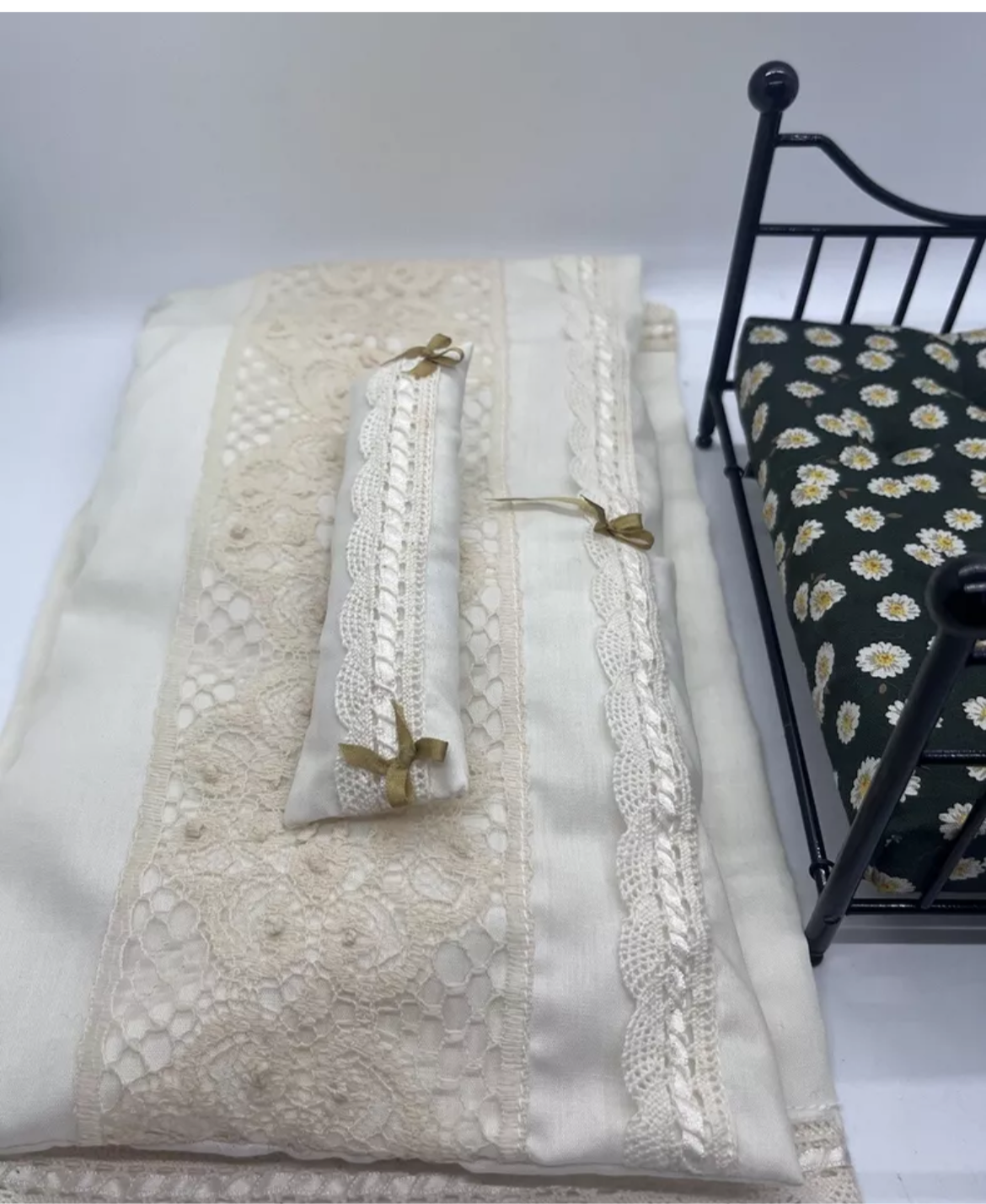 Dolls house metal double bed with bedding