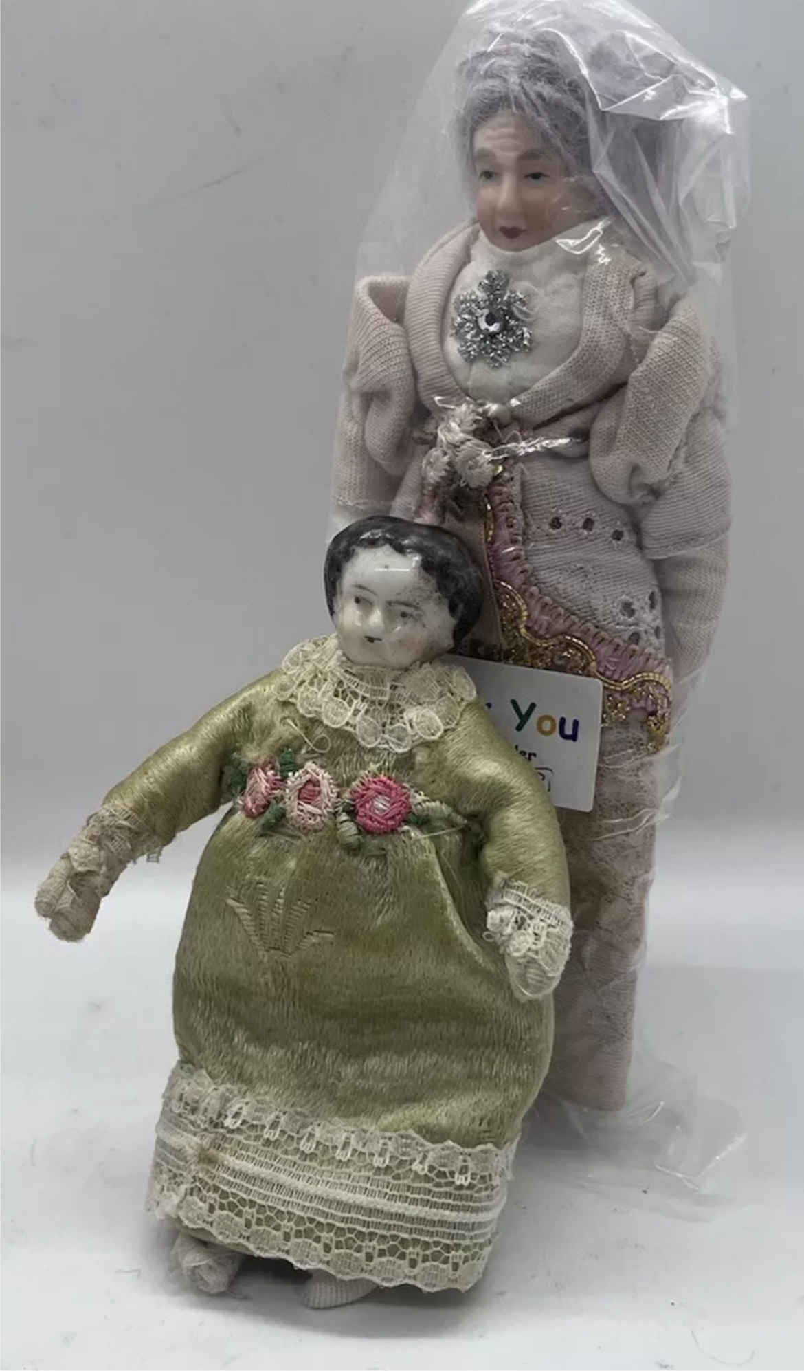 Dolls house antique doll 1/16th?? Scale