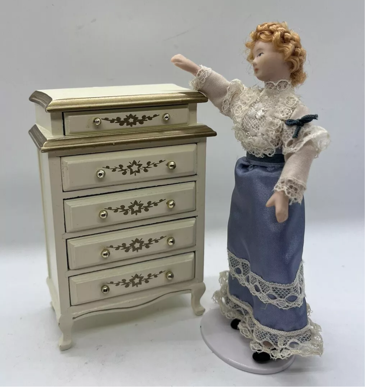 Dolls house tall chest of drawers cream and gold