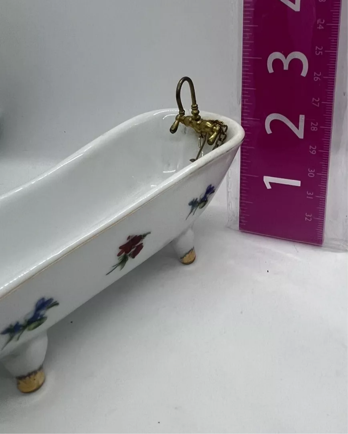 Dolls house porcelain bath