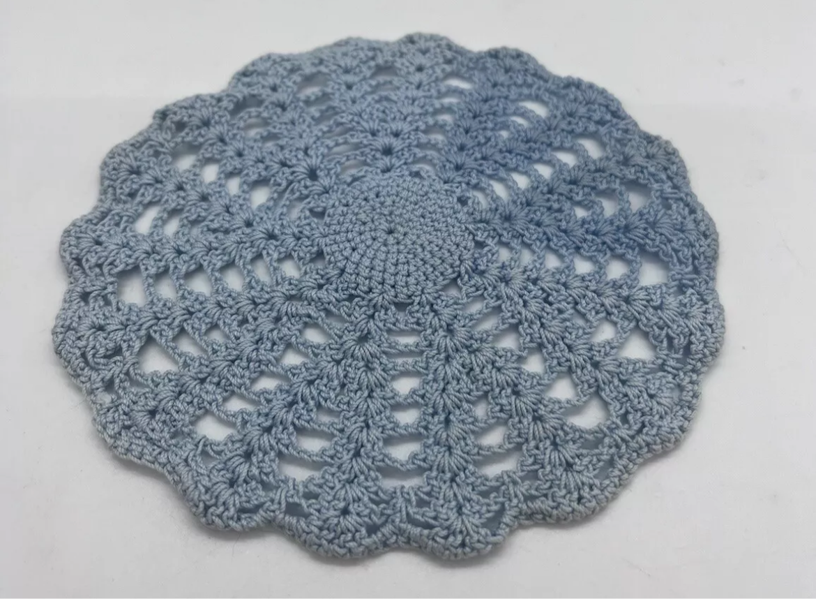Dolls house crochet handmade table cloth new