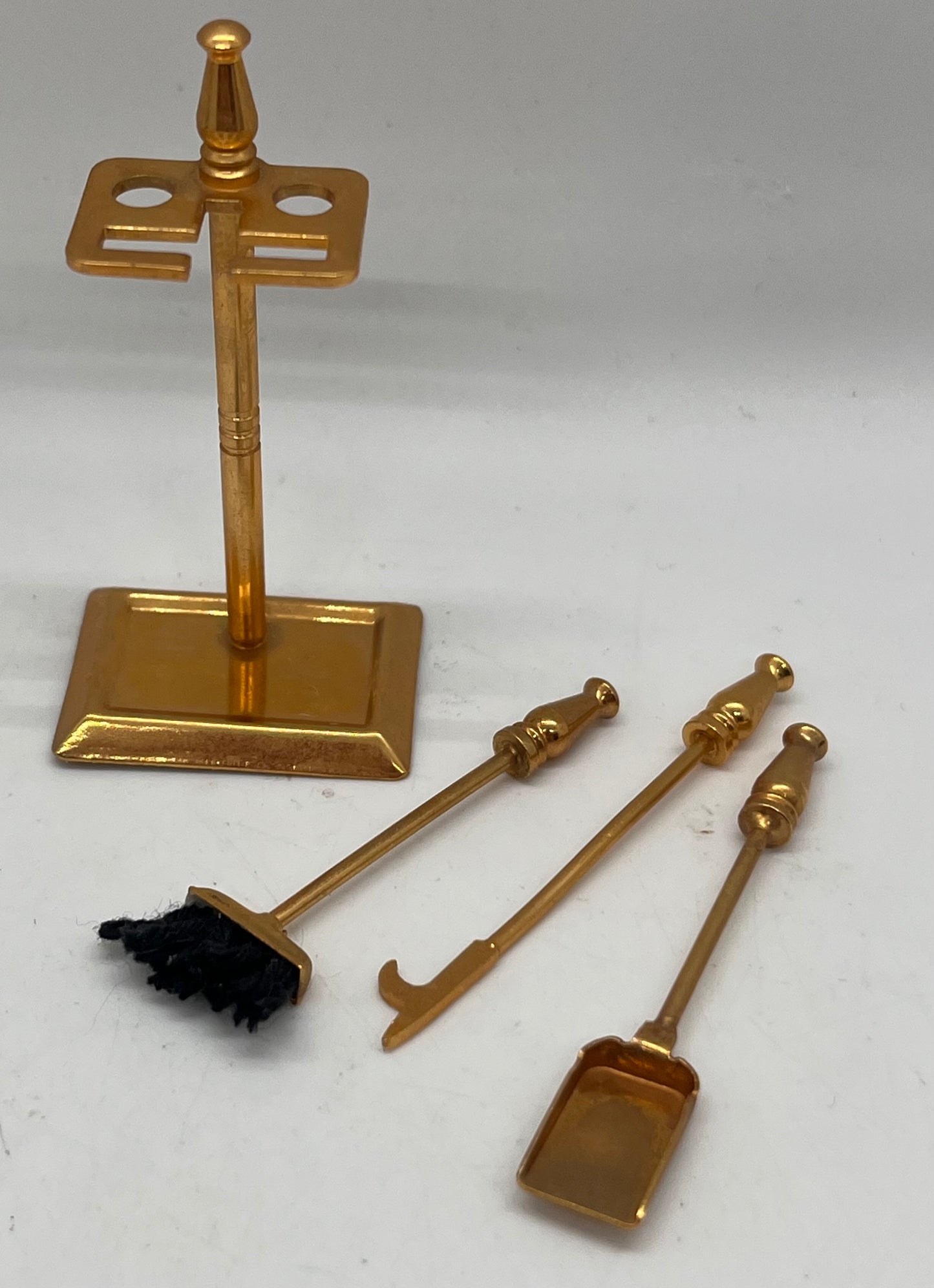 Dolls house fire companion set