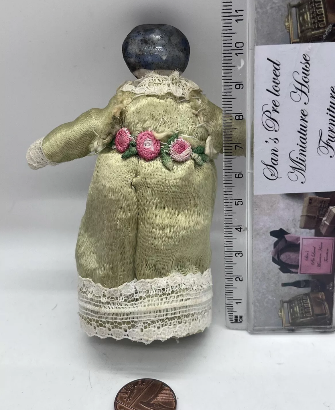 Dolls house antique doll 1/16th?? Scale