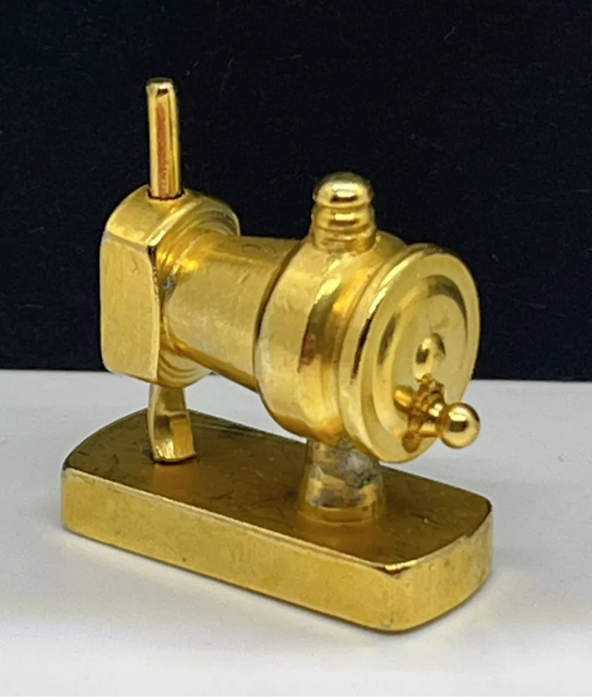 Dolls house sewing machine metal