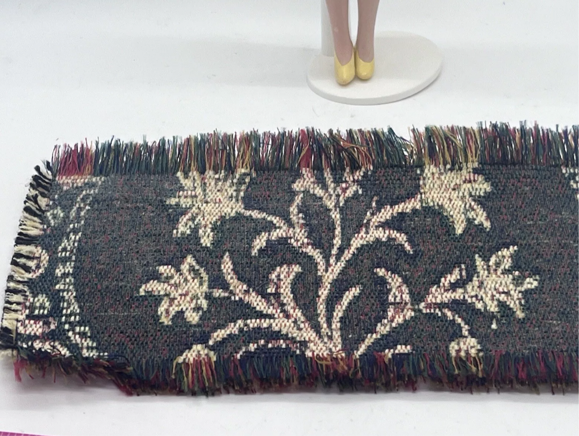 Dolls house rug medium 5 plus inch