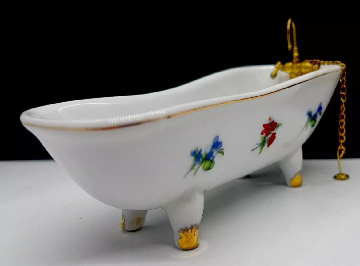 Dolls house porcelain bath