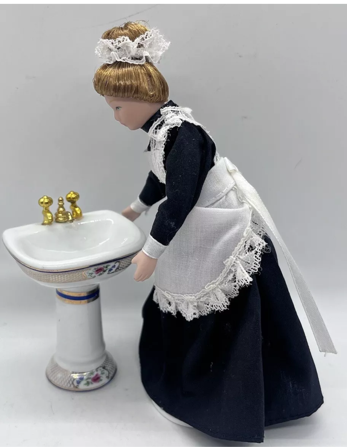 Dolls house porcelain sink