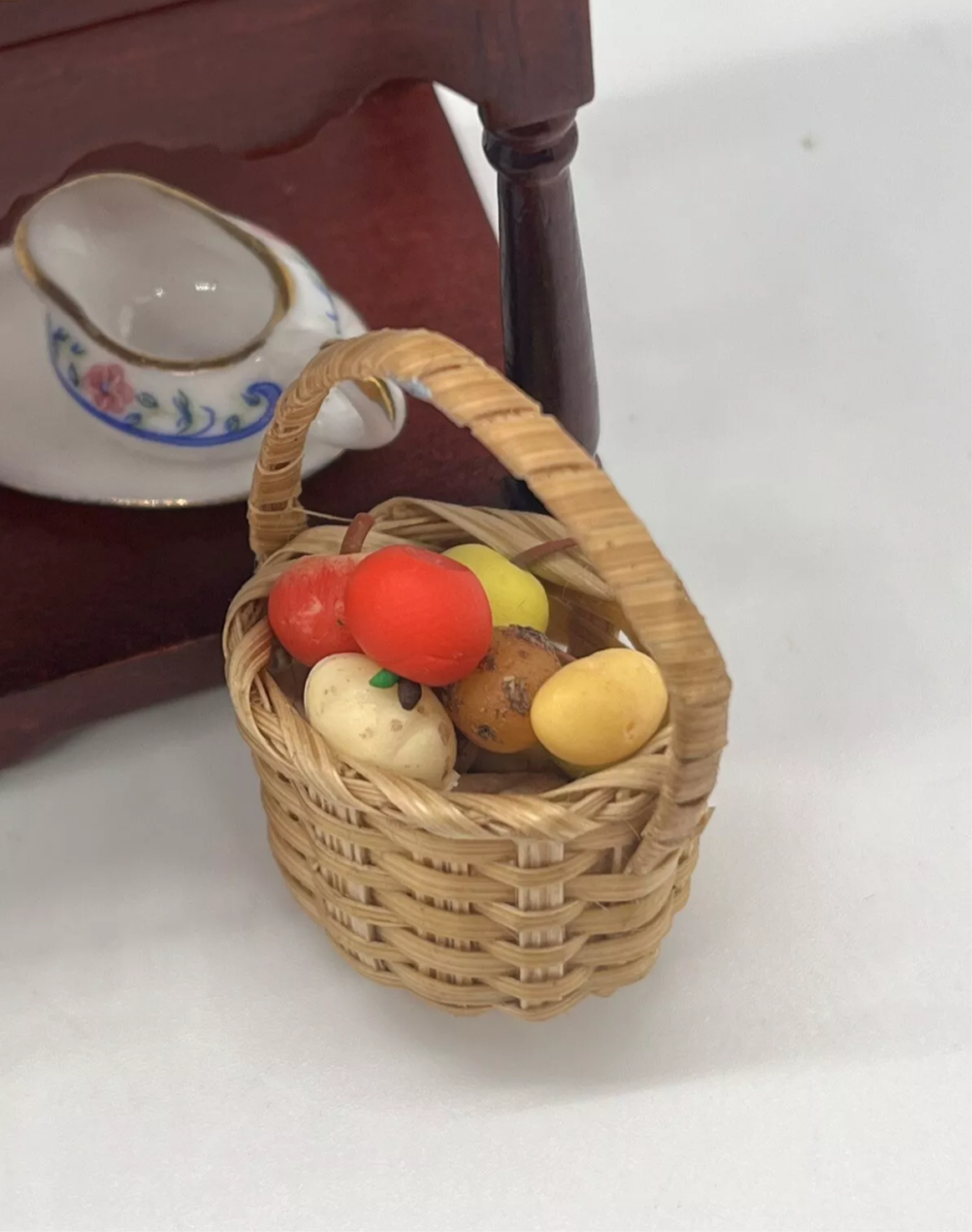 Dolls House Victorian kitchen dresser & all accessories