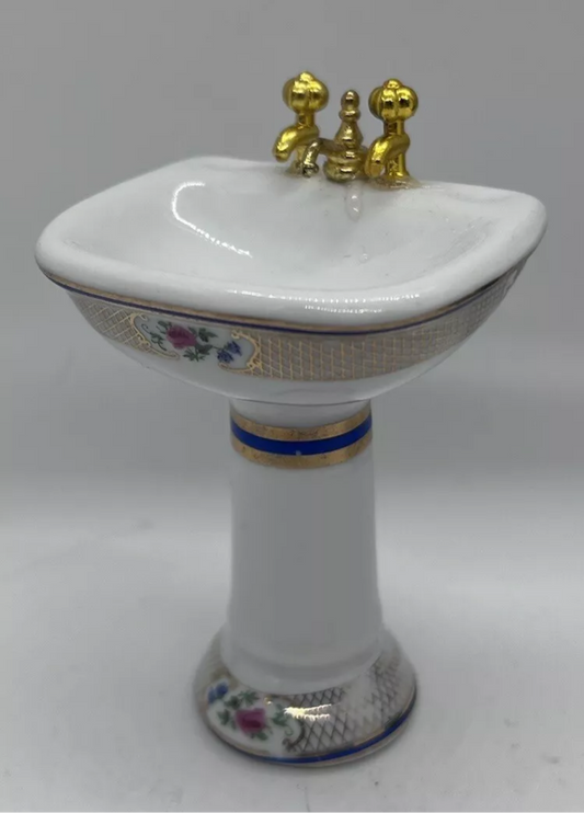 Dolls house porcelain sink