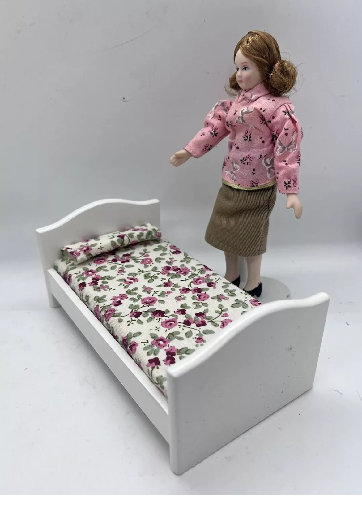 Dolls house small single bed white