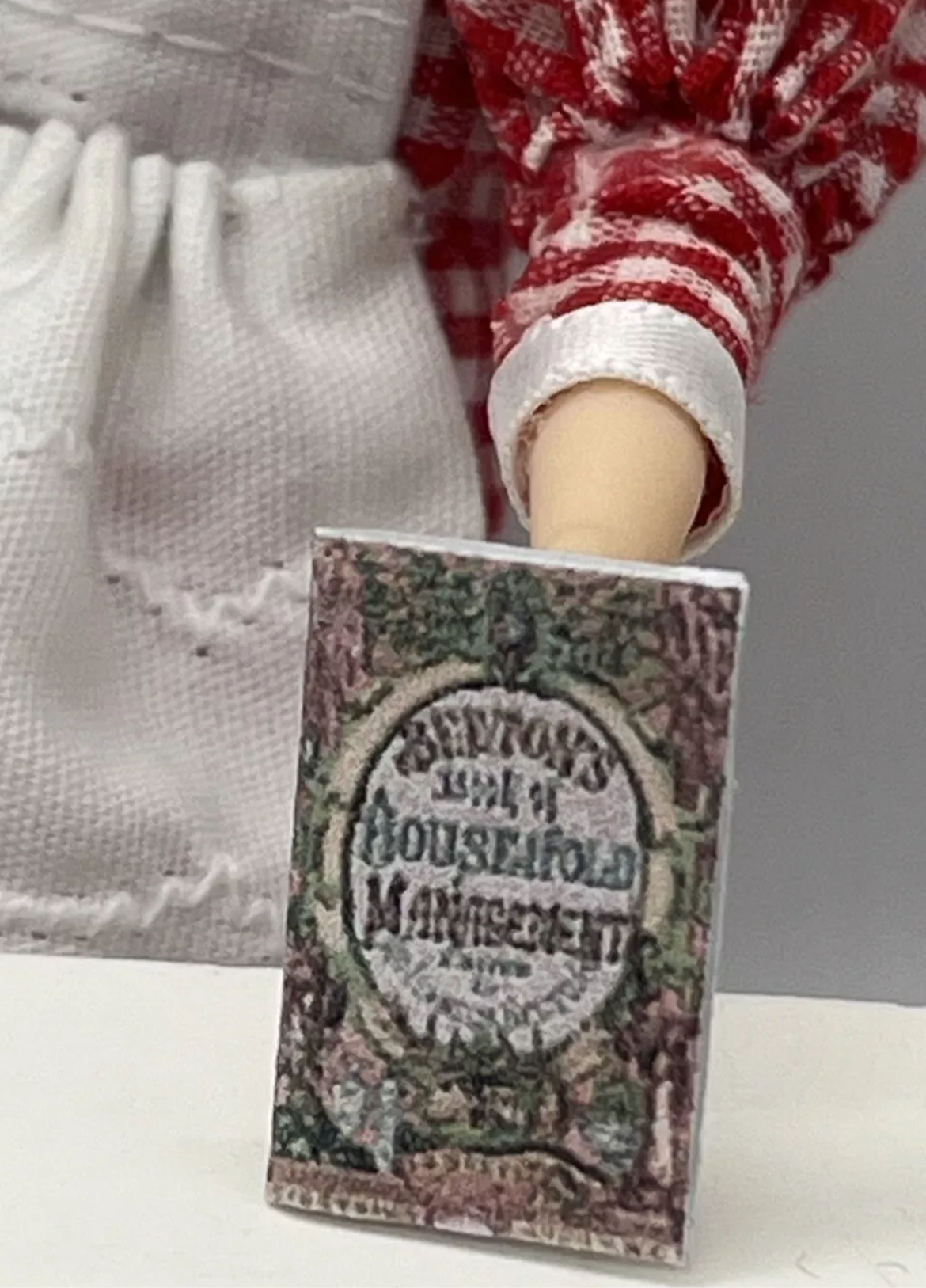 Dolls house Victorian cookery book. Beetons book of household management