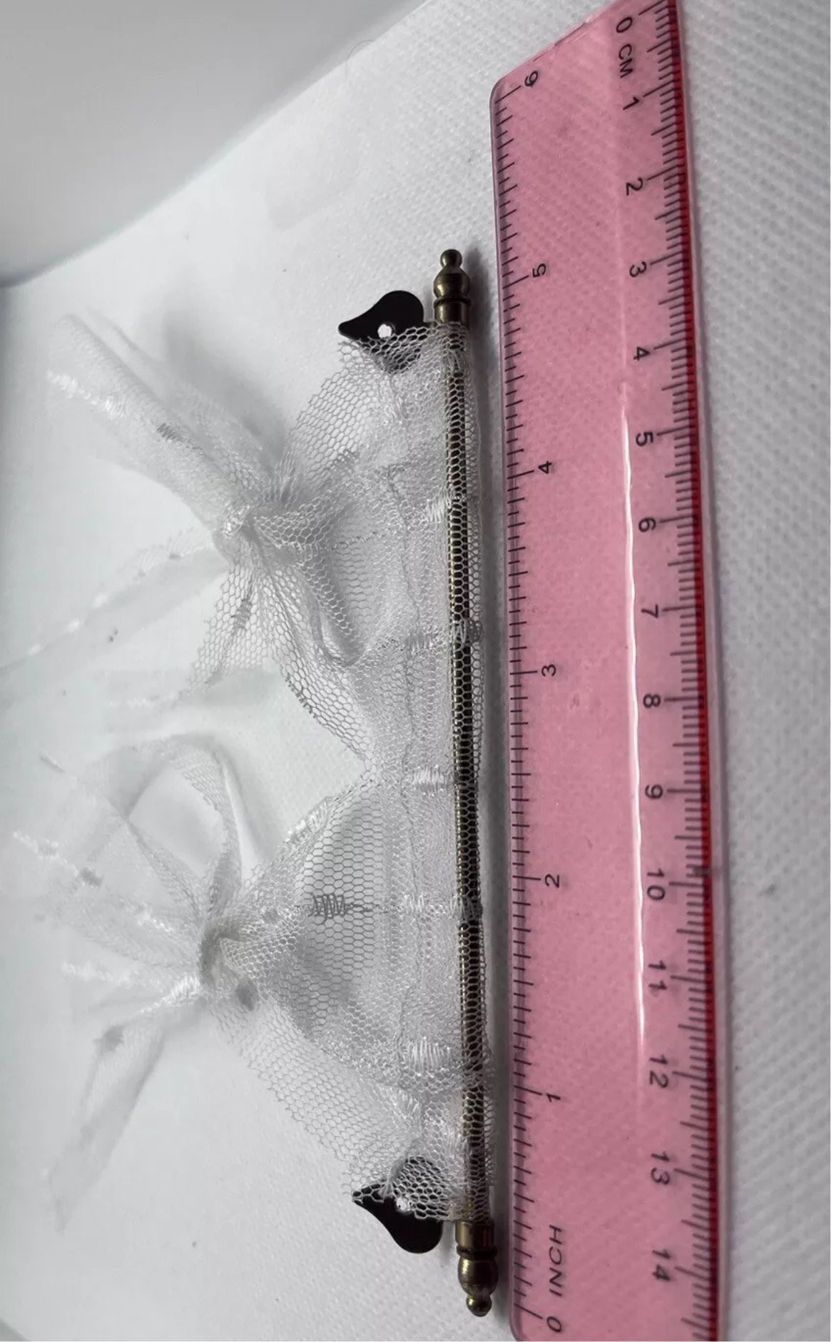 Dolls house 8 curtain poles brackets and screws free nets