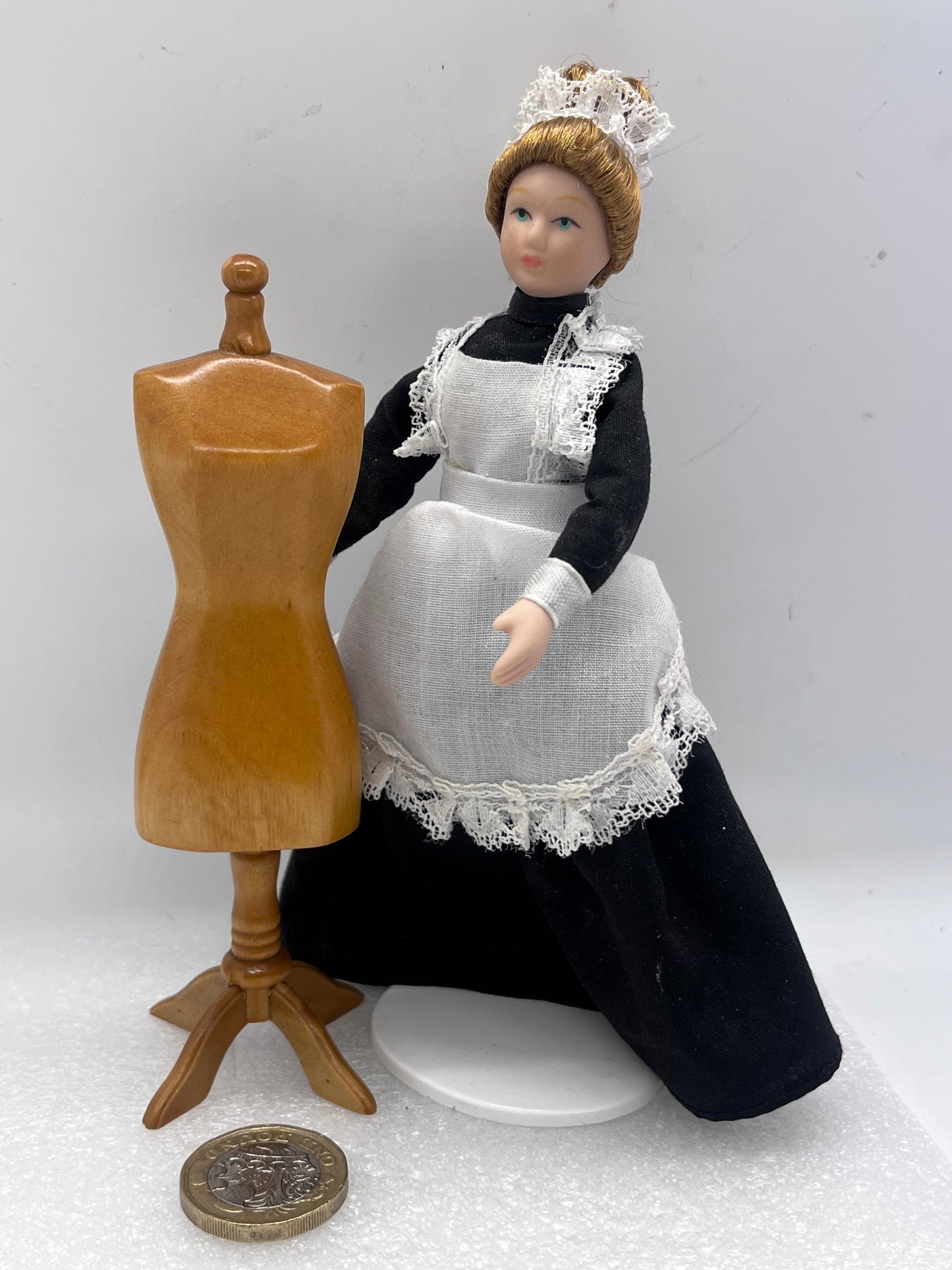 Dolls house Tailors dummy mannequin