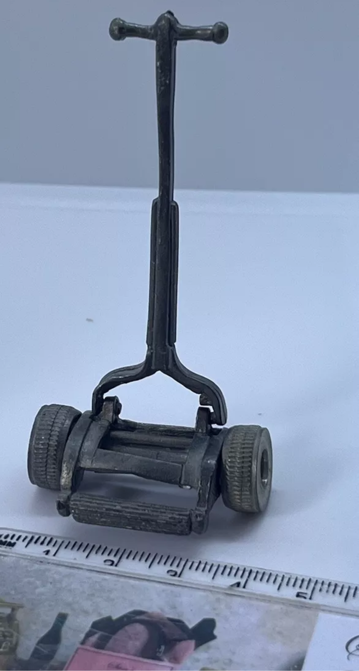Lawn mower by Phoenix Miniatures metal