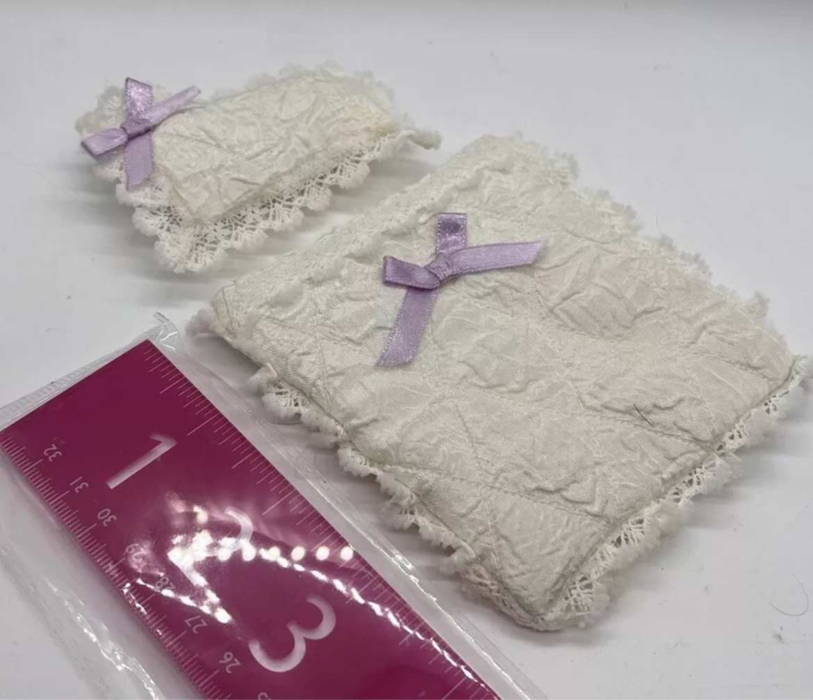 Dolls house bedding set handmade new