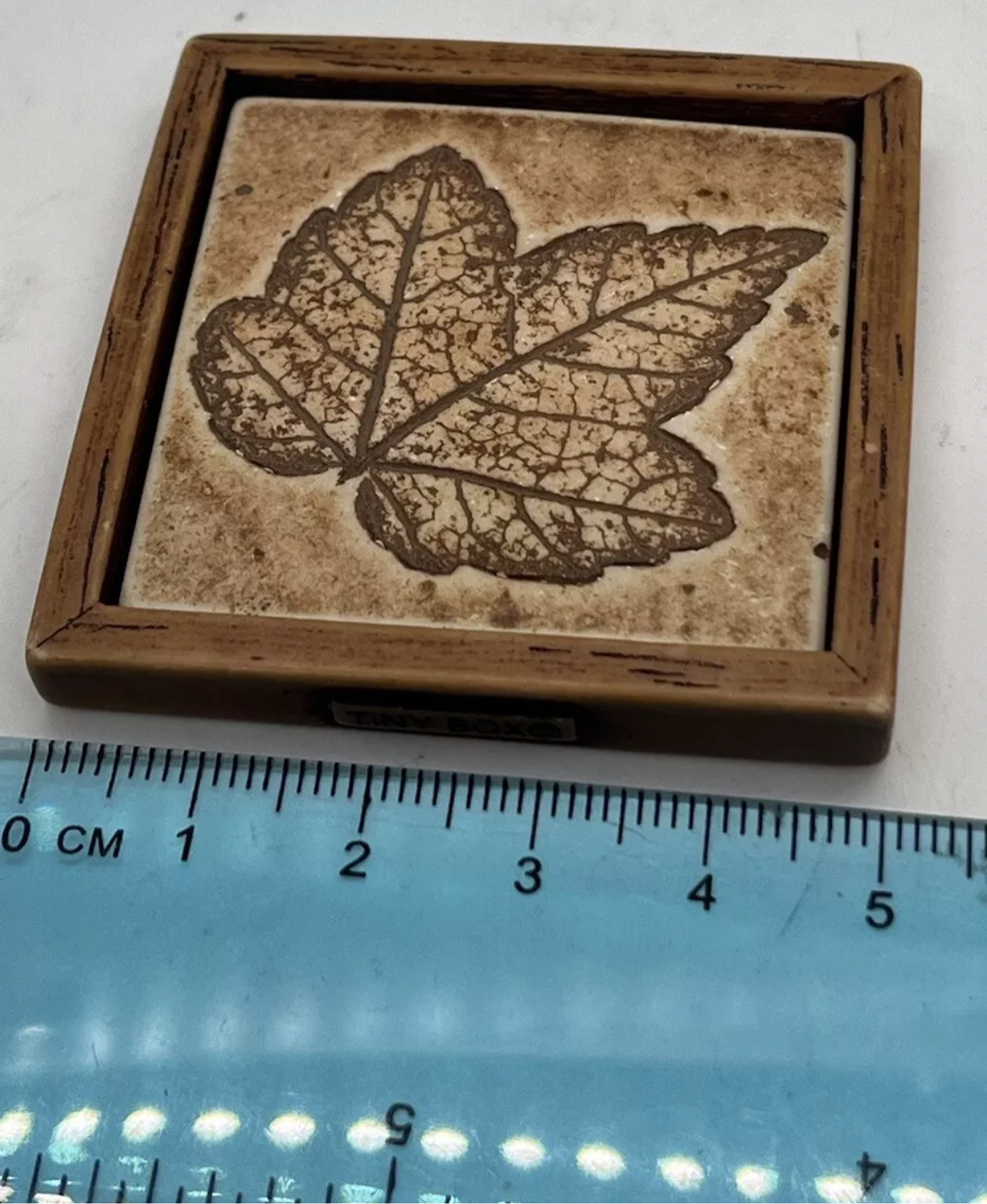 Dolls house resin wall plaque by Tiny Box