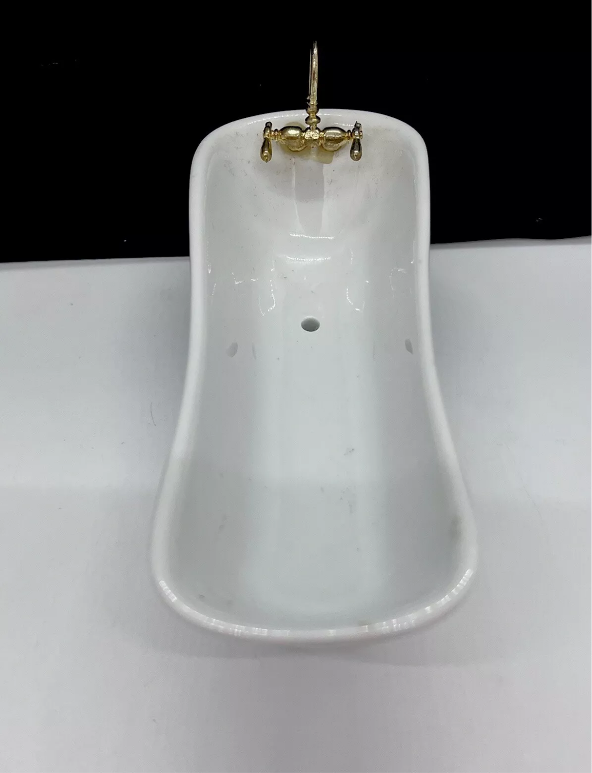 Dolls house porcelain bath