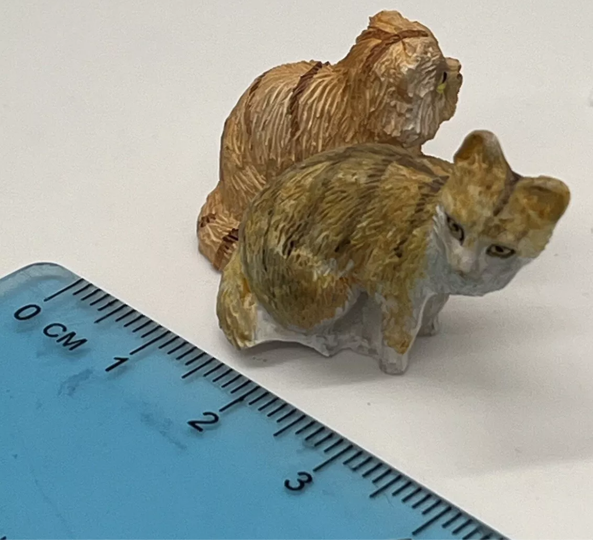 Dolls house cats resin (reduced)