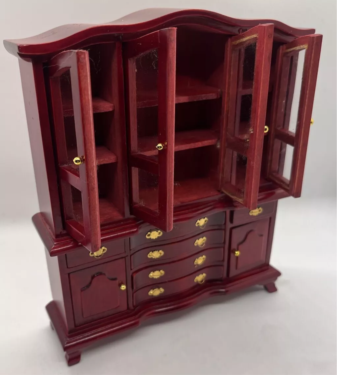Dolls house large triple dresser