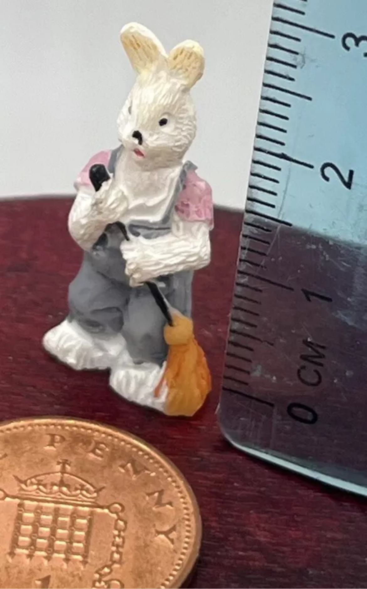 Dolls house ornamental resin Reggie rabbit