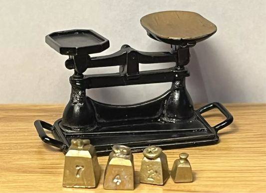 Dolls house Phoenix Miniatures metal weighing scales