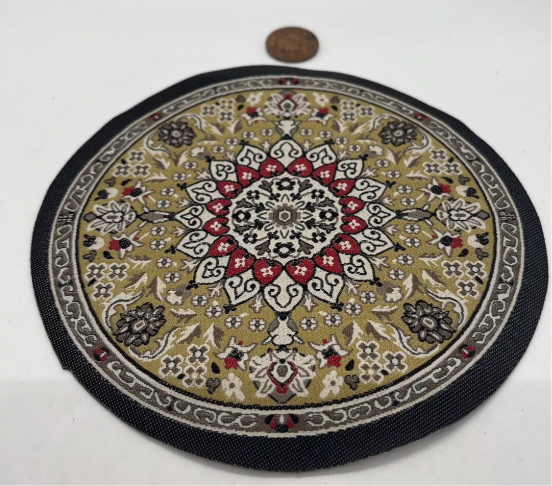 Dolls house rug 5.5 inch