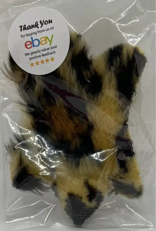 Dolls house animal rug with eyes