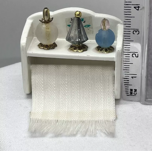 Dolls house bathroom shelf & accessories