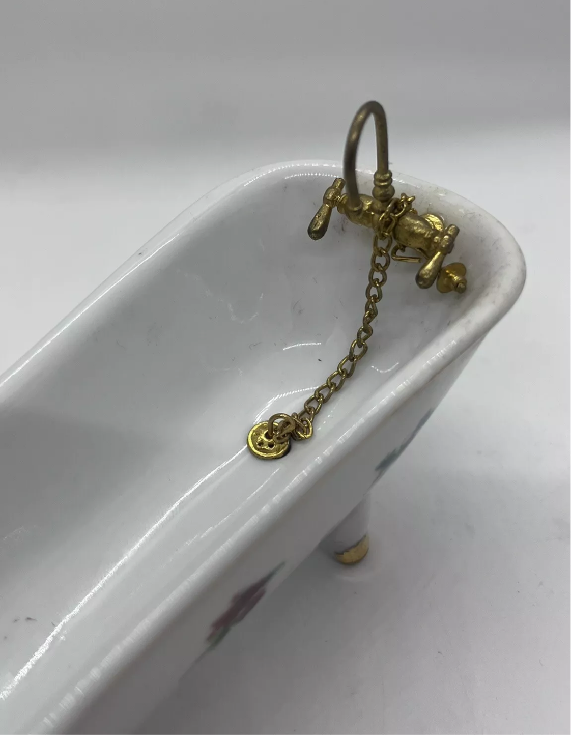 Dolls house porcelain bath