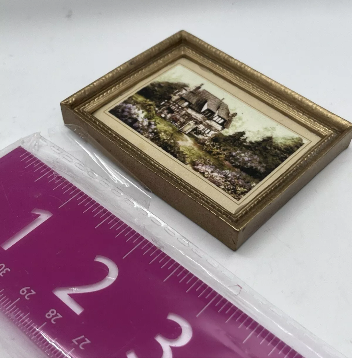 Dolls house print in frame x 1