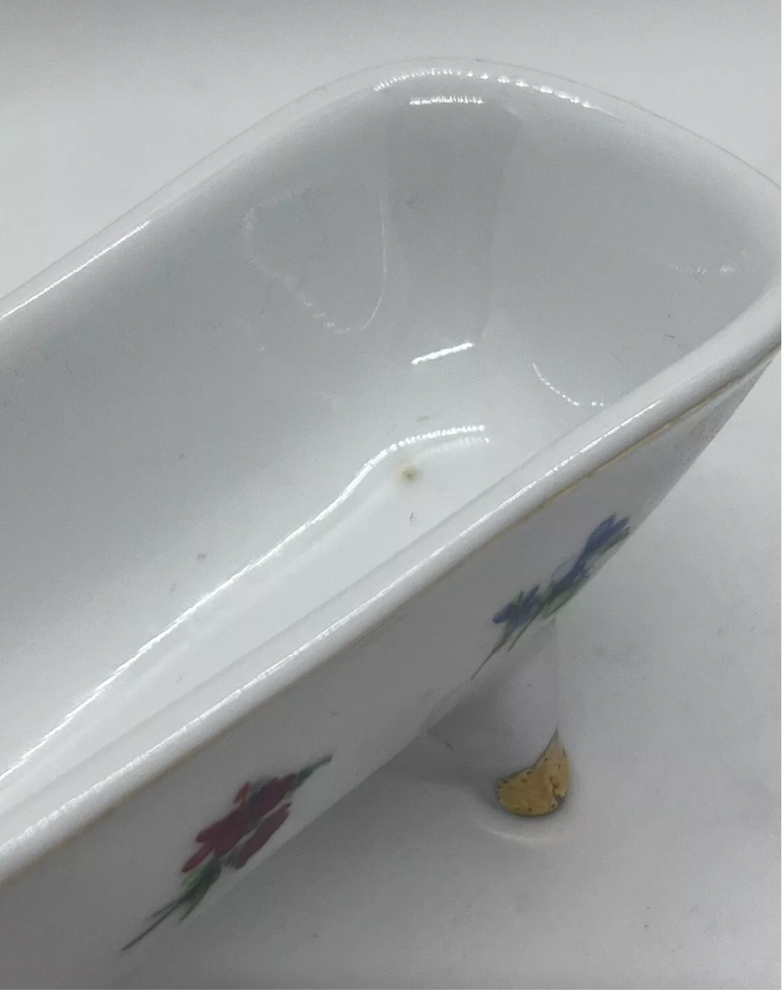 Dolls house porcelain bath