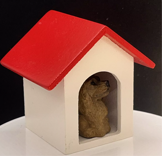 Dolls house dog and kennel