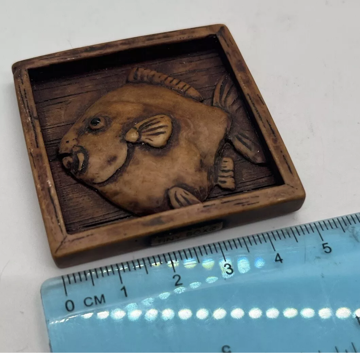 Dolls house resin wall plaque by Tiny Box