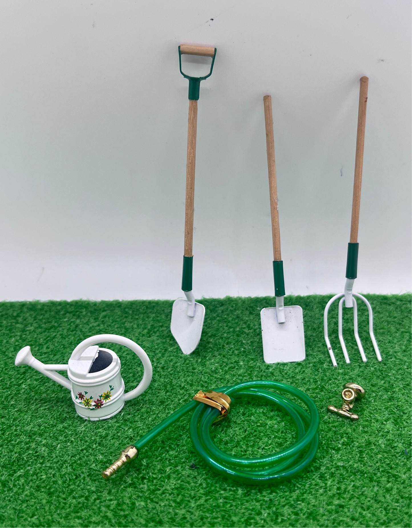 Dolls house garden accessories