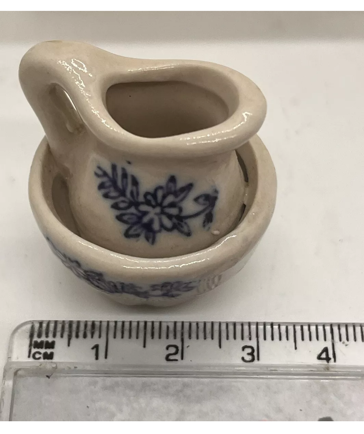 Dolls house wash bowl and jug porcelain