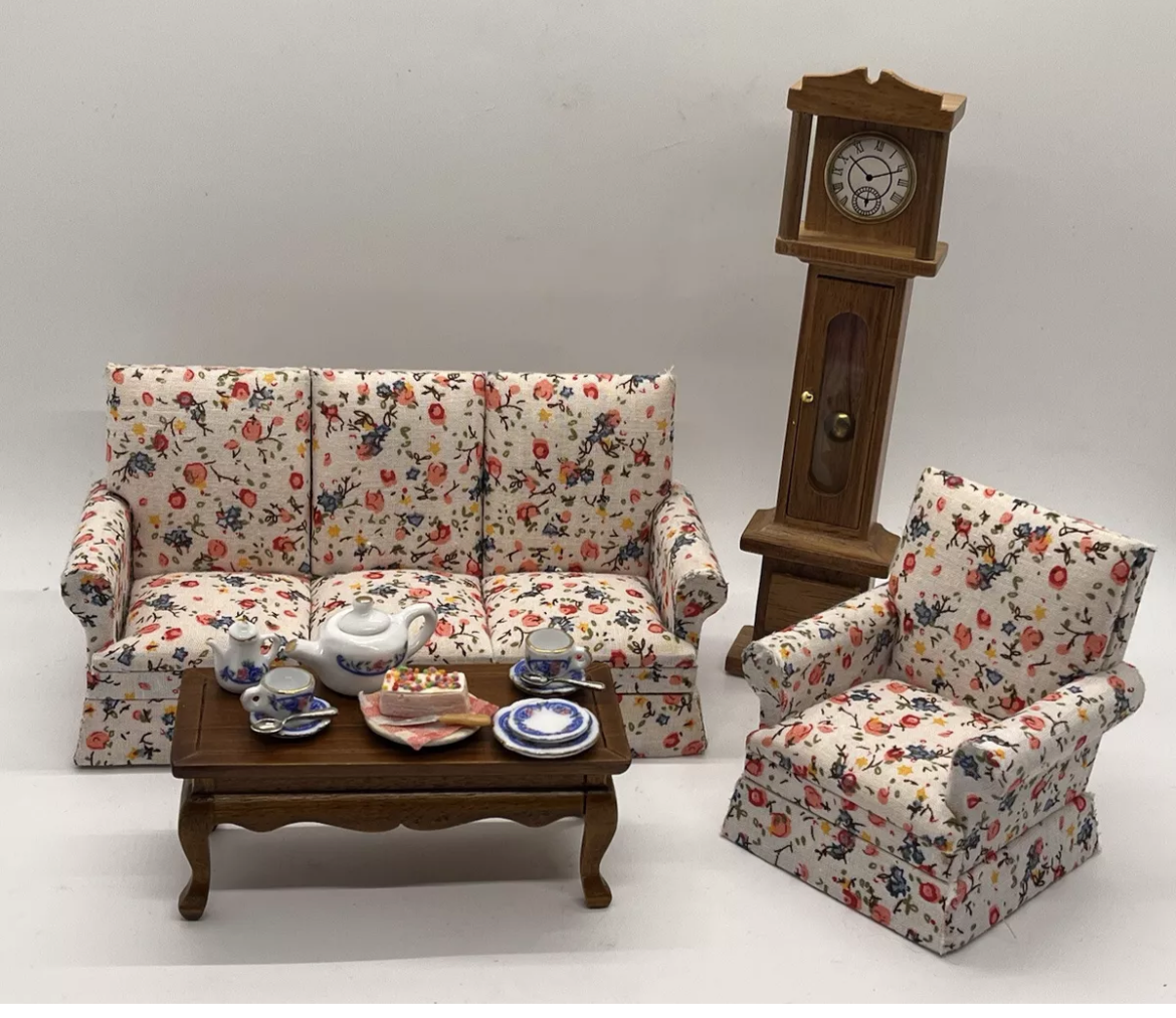 Dolls house living room set