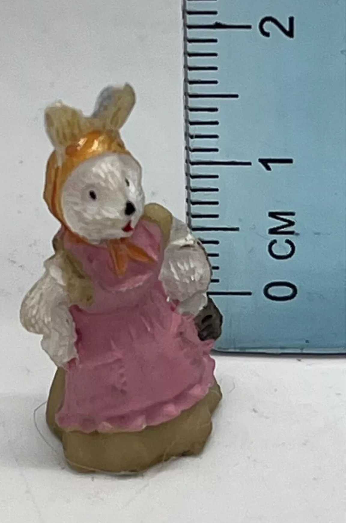 Dolls house ornamental resin Regina rabbit