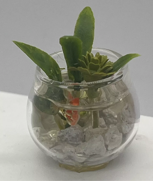 Dolls house glass fish bowl and plant (resin filled)