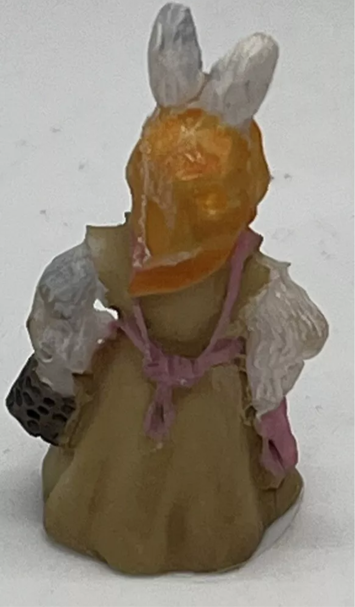 Dolls house ornamental resin Regina rabbit