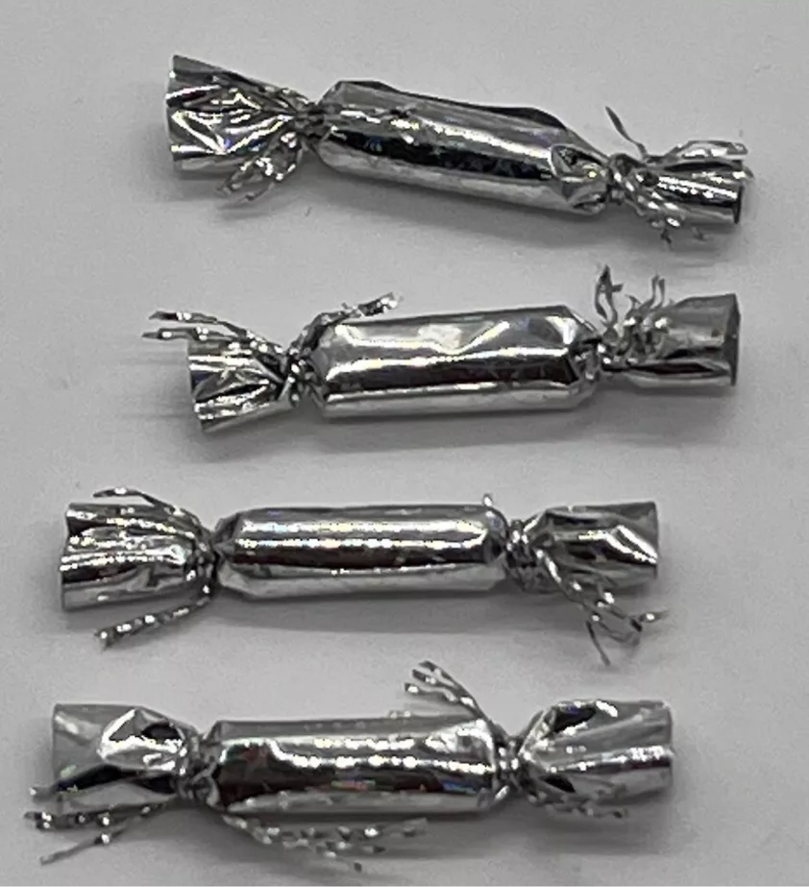 Dolls house Christmas crackers NEW (4)