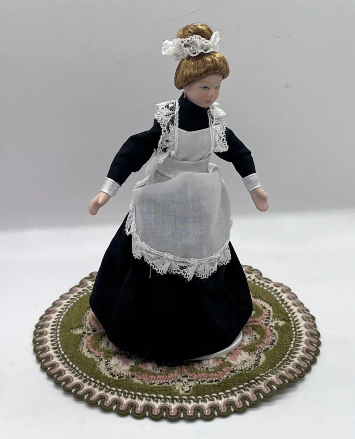 Dolls house plush rug 5 plus inches