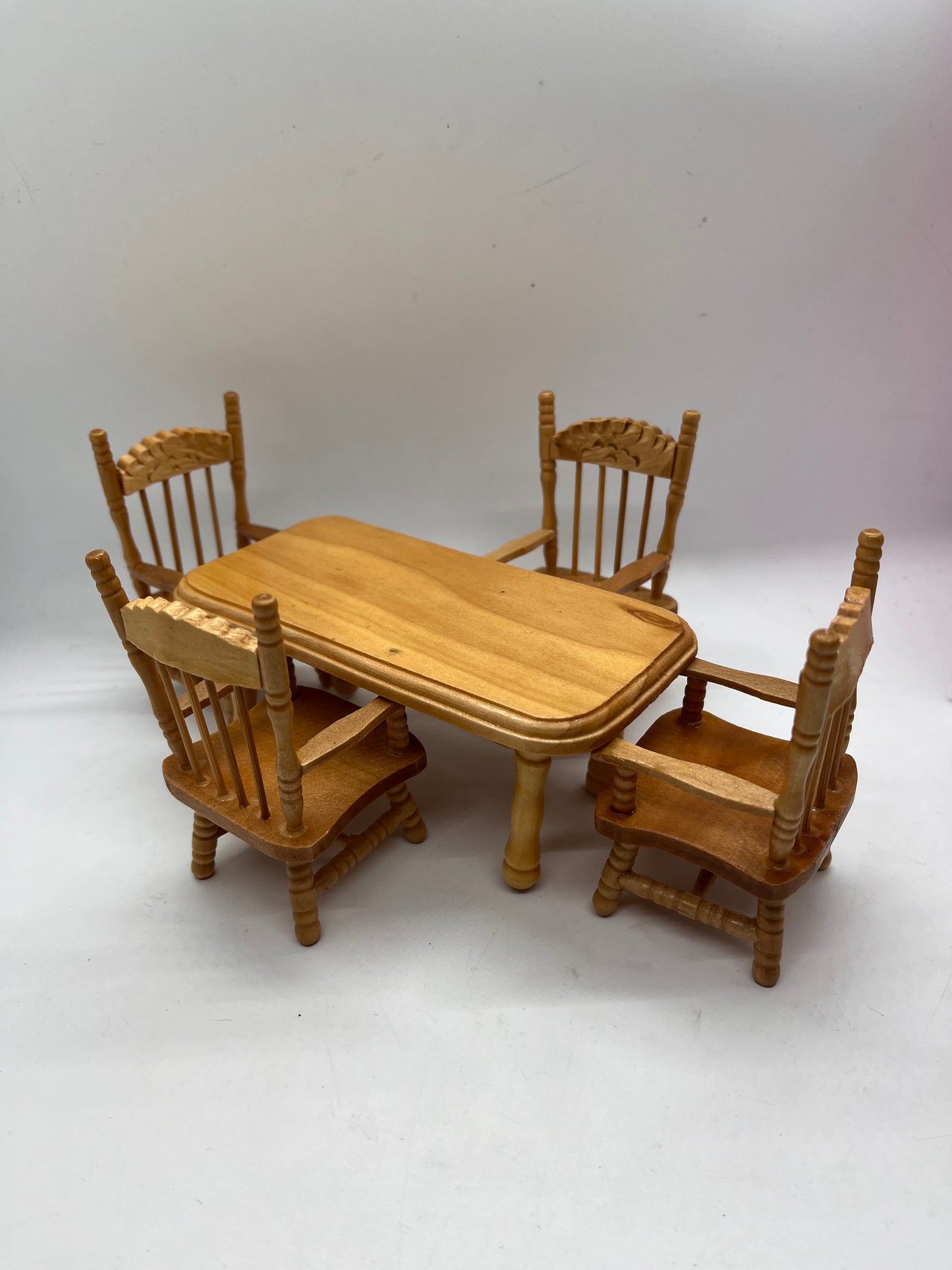 Dolls house pine varnished farm house table and 4 chairs