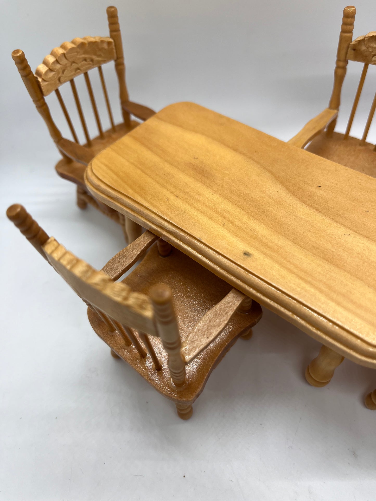 Dolls house pine varnished farm house table and 4 chairs