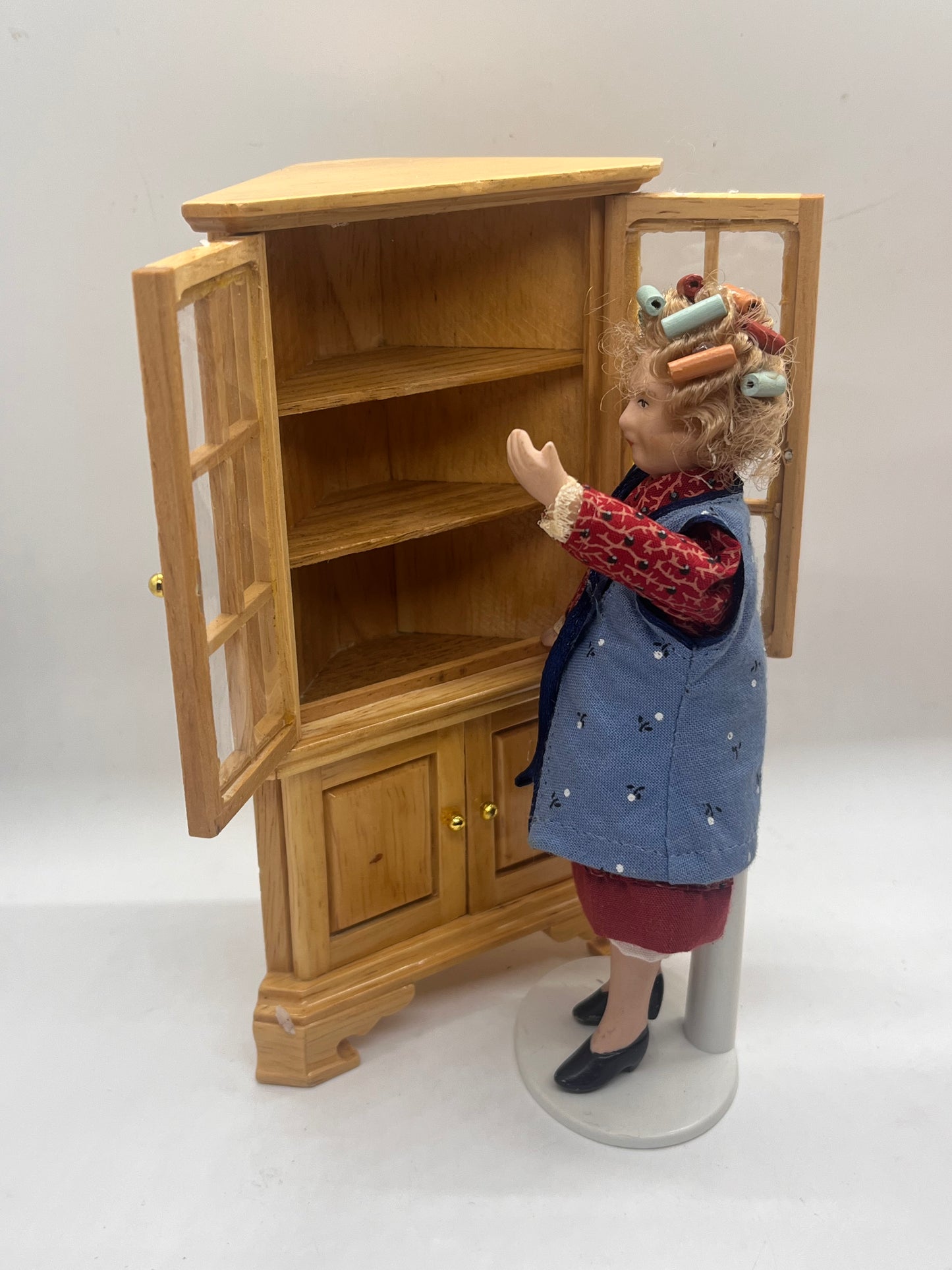 Dolls house large corner display cabinet dresser